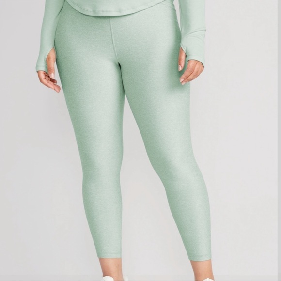 NWT OLD NAVY Extra High-Waisted Cloud+ 7/8 Leggings Color: Briny Water  LARGE - Picture 5 of 6